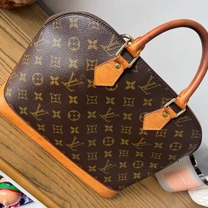 Vintage Louis Vuitton Monogram Alma bag